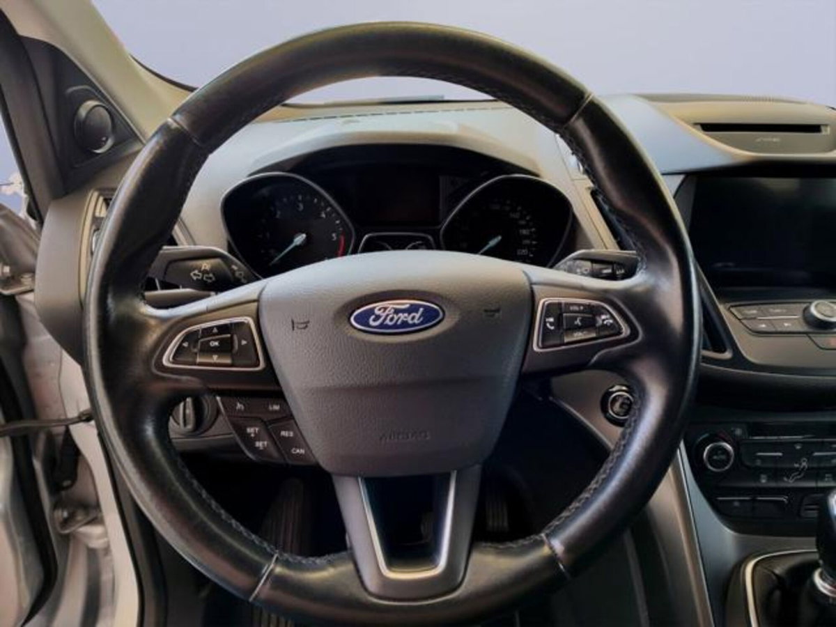 Ford Kuga 1.5 TDCI 120 CV S&S 2WD Plus (8)