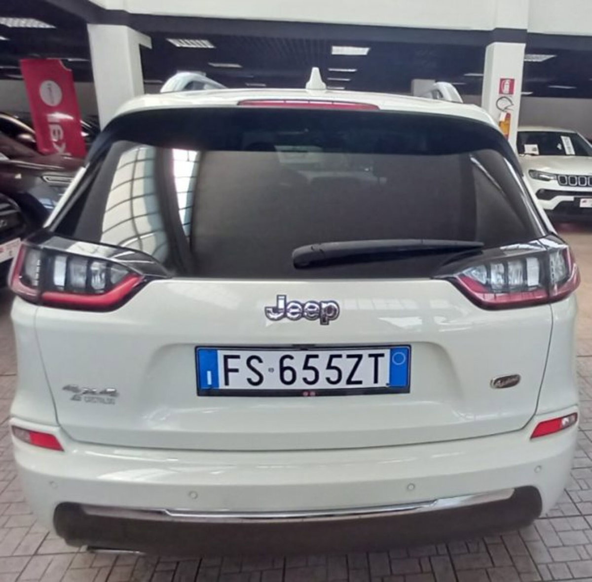 Jeep Cherokee 2.2 Mjt II 4WD Active Drive II Overland (3)