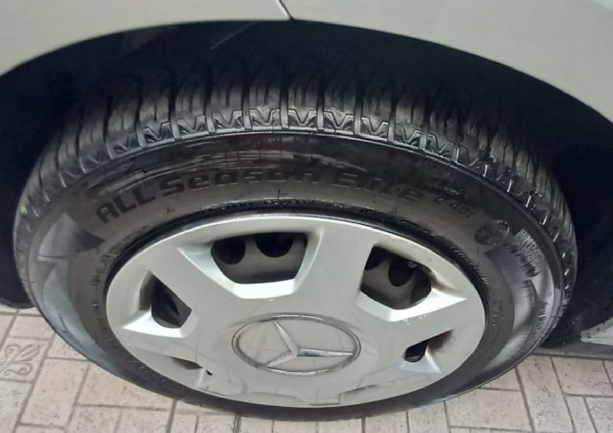 Mercedes-Benz Classe A 160 AUTOMATIC Premium (18)