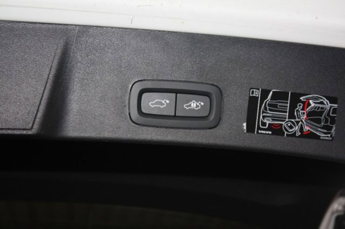 Volvo XC40 T5 Recharge Plug-in Hybrid Inscription Expression (20)