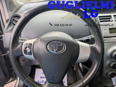 Toyota Yaris 1.3 5 porte Sol (16)