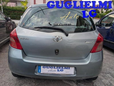 Toyota Yaris 1.3 5 porte Sol (8)