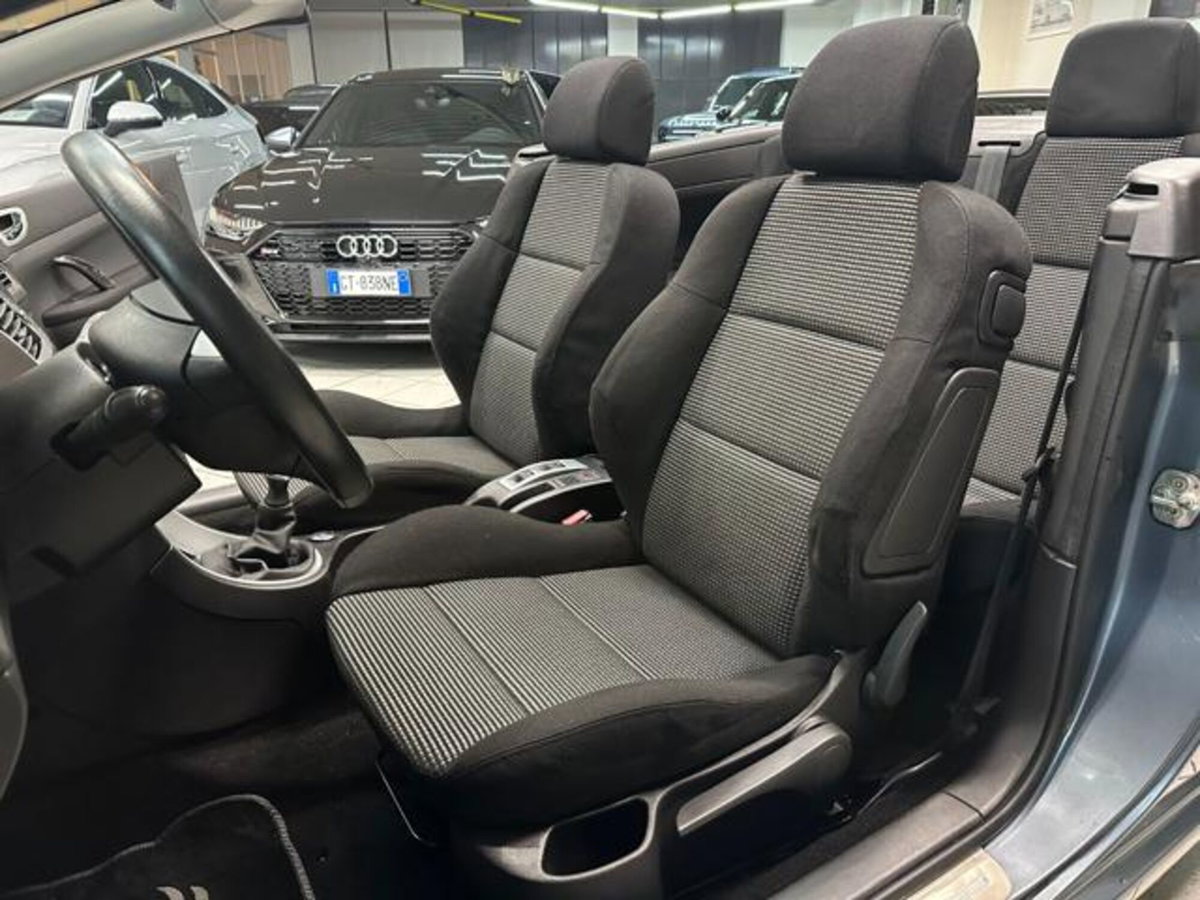Peugeot 307 Cabrio 16V CC (9)