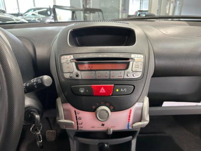 Toyota Aygo 1.0 12V VVT-i 5 porte (13)