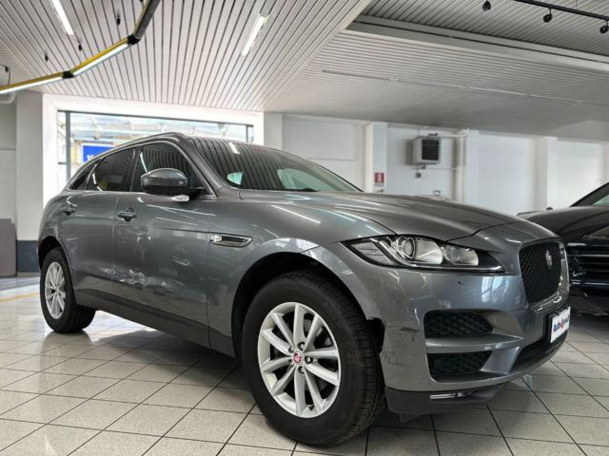 Jaguar F-Pace 2.0 D 180 CV AWD Pure