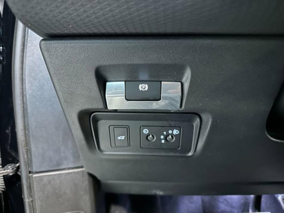 Land Rover Range Rover Evoque 2.0D I4-L.Flw 150 CV (17)