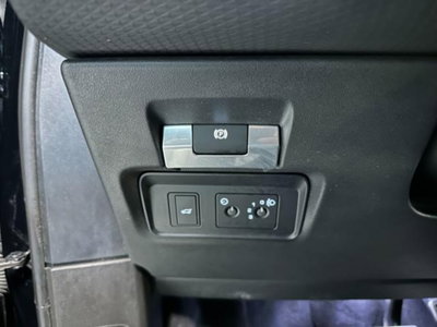 Land Rover Range Rover Evoque 2.0D I4-L.Flw 150 CV (17)