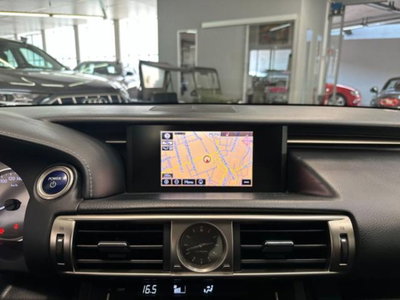 Lexus IS Hybrid Executive (12)