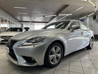 Lexus IS Hybrid Executive (2)