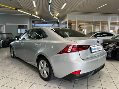 Lexus IS Hybrid Executive (4)