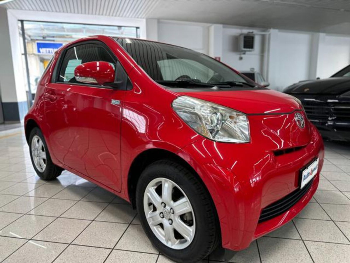 Toyota iQ 1.0 Multidrive