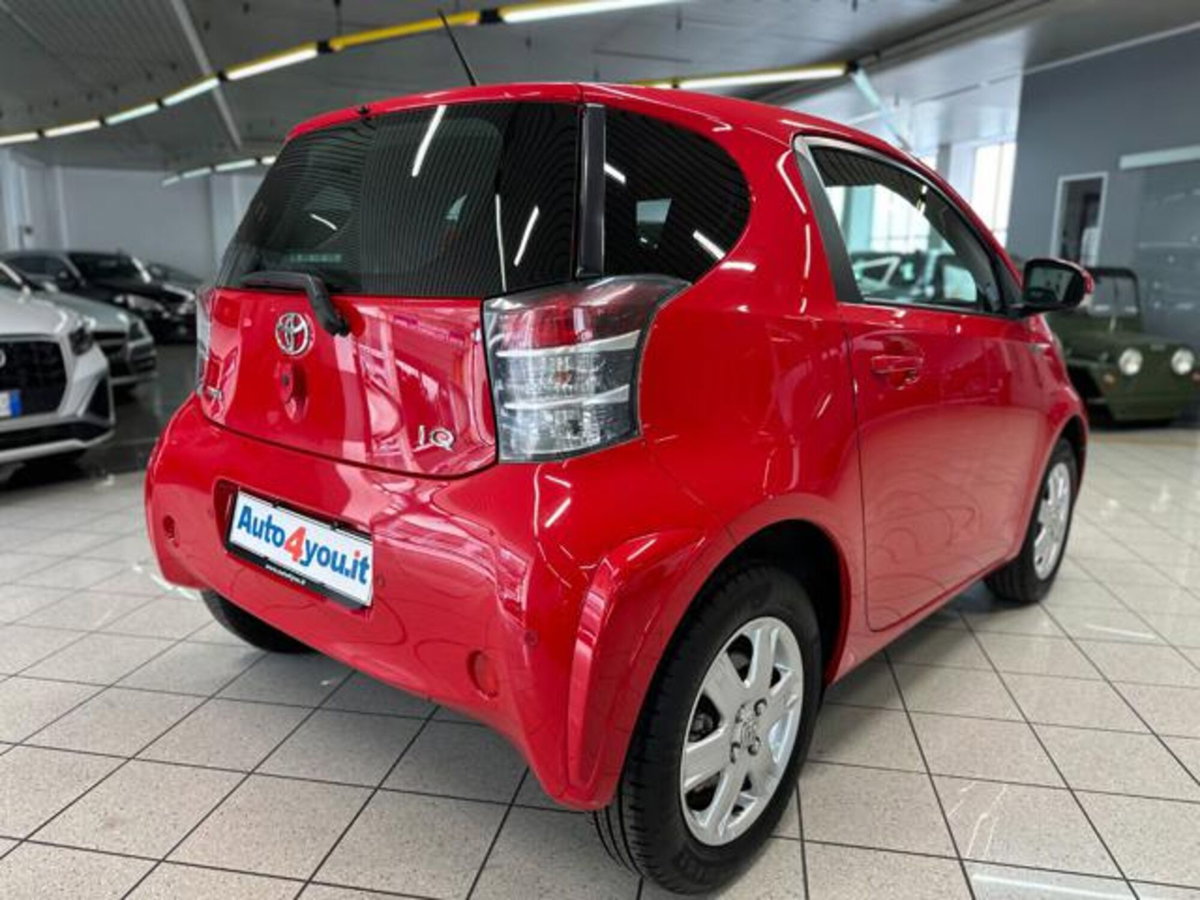 Toyota iQ 1.0 Multidrive (3)