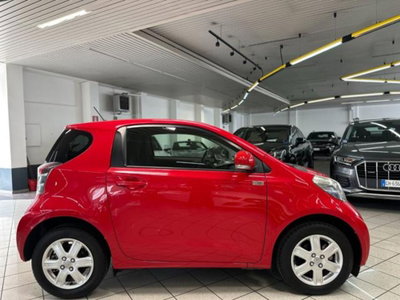 Toyota iQ 1.0 Multidrive (5)