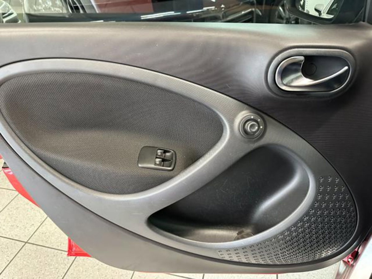 smart forfour forfour 70 1.0 twinamic Passion (16)