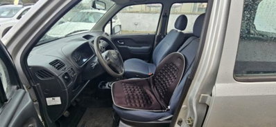 Opel Agila 1.2 16V Club (7)
