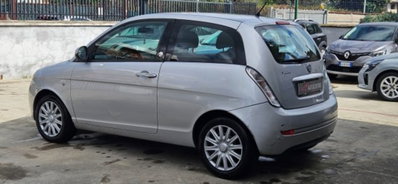 Lancia Ypsilon 1.4 Oro Ecochic GPL (4)