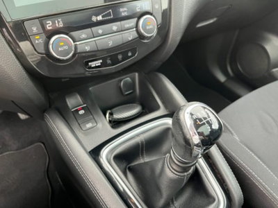 Nissan Qashqai 1.5 dCi 115 CV DCT N-Connecta (14)