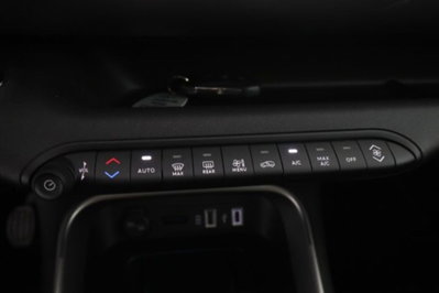 Jeep Avenger 1.2 turbo Summit fwd 100cv (18)