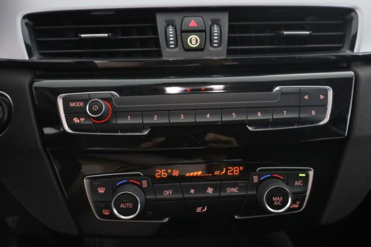 BMW X1 sDrive18d Business Advantage (12)