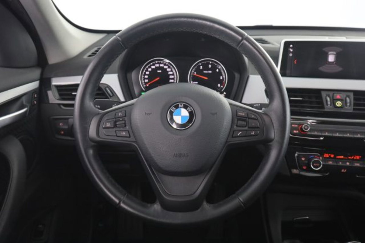 BMW X1 sDrive18d Business Advantage (5)