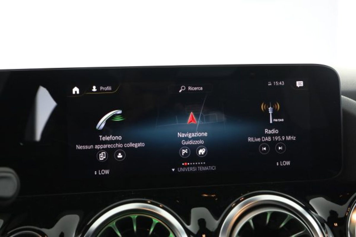Mercedes-Benz GLA SUV 45 S 4Matic+ AMG (13)