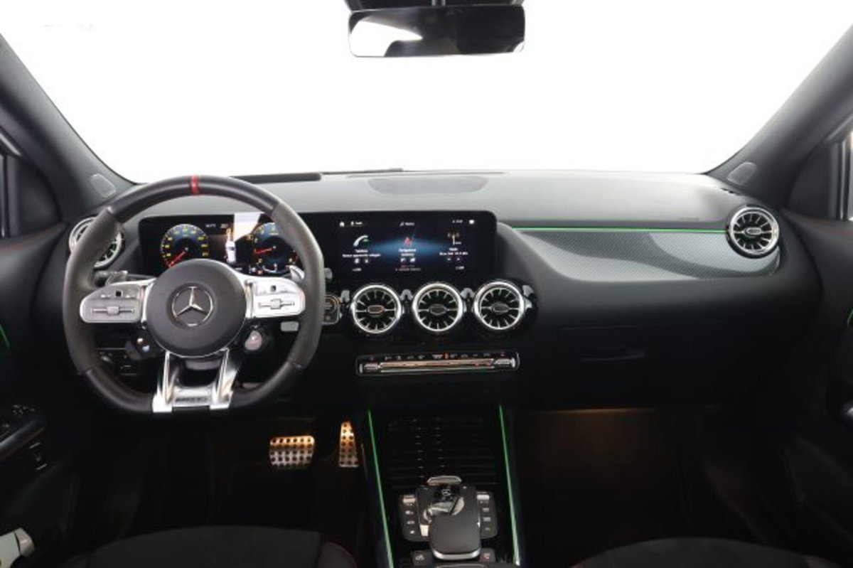 Mercedes-Benz GLA SUV 45 S 4Matic+ AMG (4)