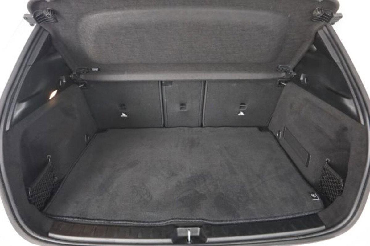 Mercedes-Benz GLA SUV 45 S 4Matic+ AMG (6)