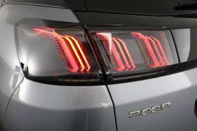 Peugeot 3008 BlueHDi 130 S&S EAT8 Allure Pack (10)