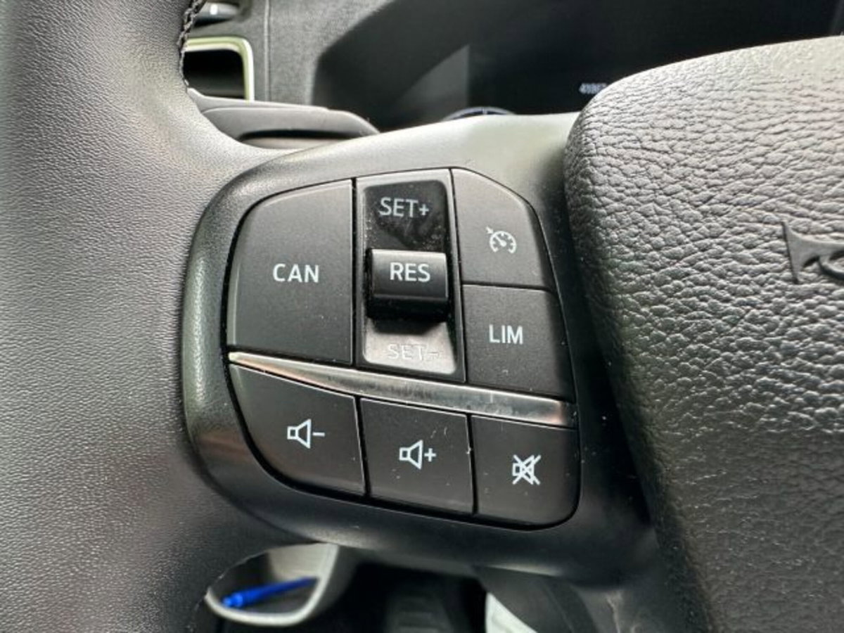 Ford Tourneo Custom 320 2.0 EcoBlue 150CV PL Titanium (15)