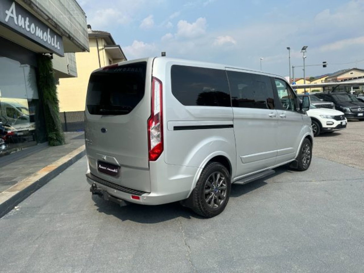 Ford Tourneo Custom 320 2.0 EcoBlue 150CV PL Titanium (3)