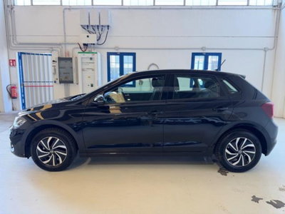 Volkswagen Polo 1.0 evo Life 80cv (2)
