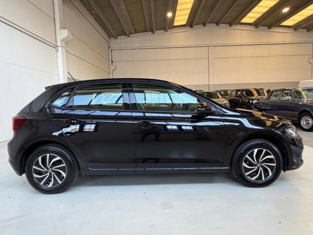 Volkswagen Polo 1.0 Life 80cv (6)