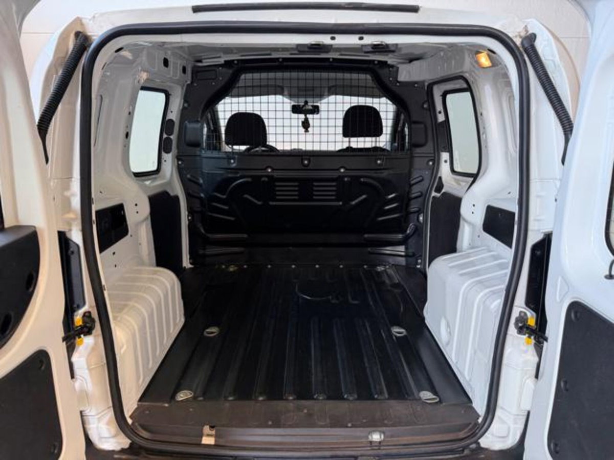 Fiat Fiorino combi N1 1.3 mjt 95cv Adventure (11)