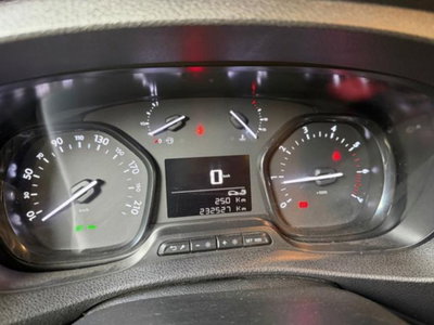 Opel Vivaro 1.5 Diesel 120CV S&S PL-SL-TN L (10)