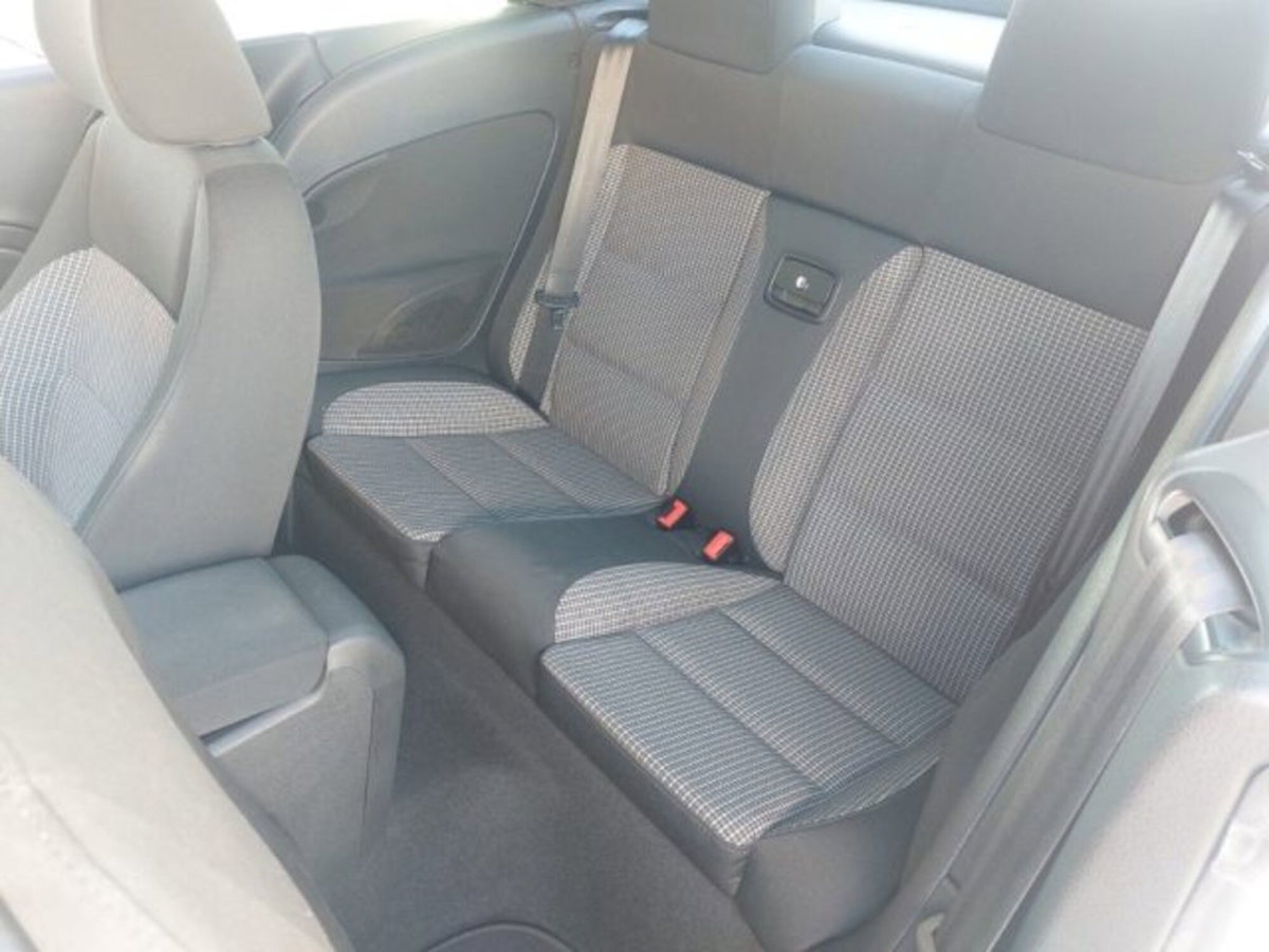 Volkswagen Eos 16V TSI BlueMotion Technology (12)