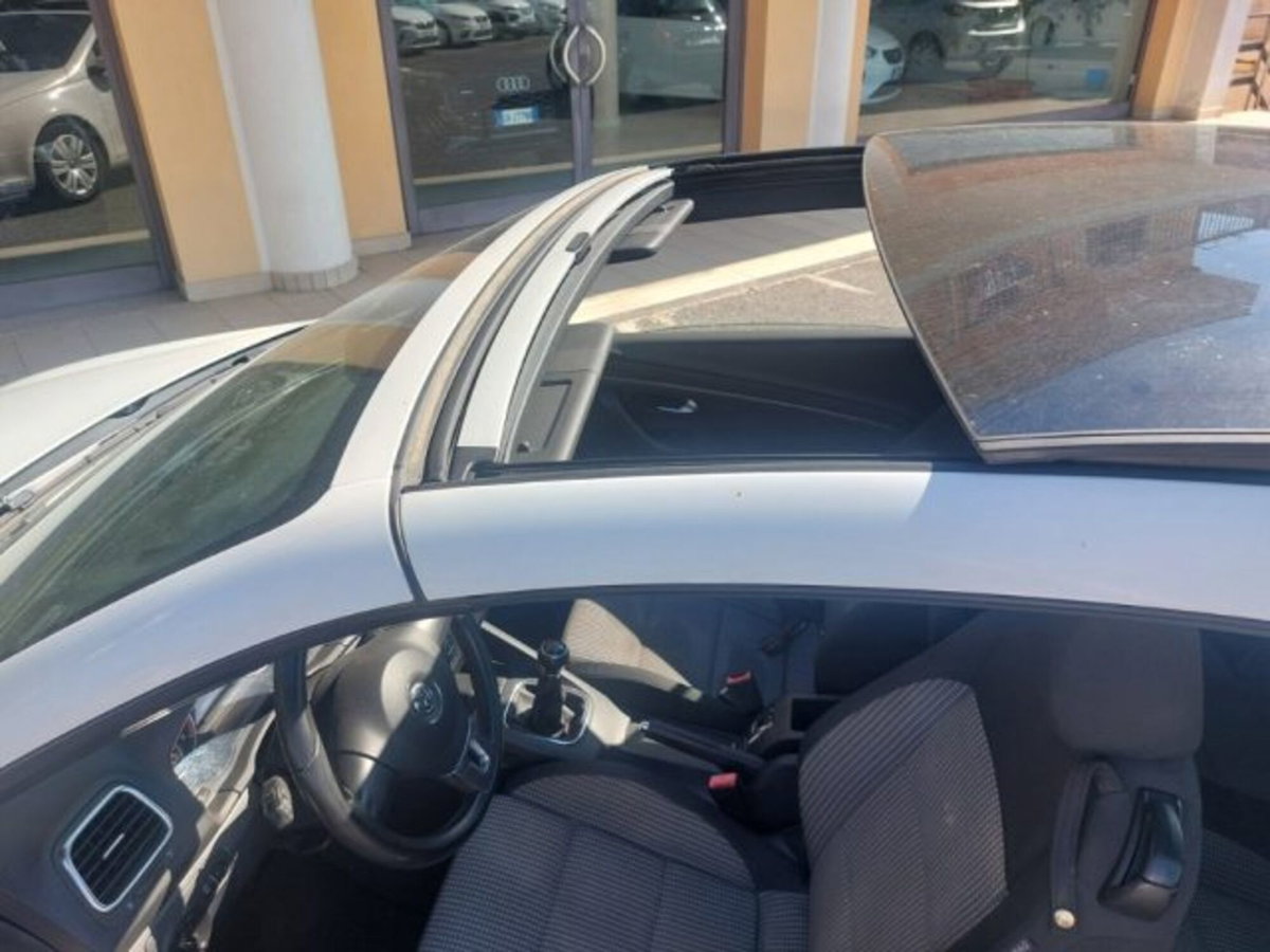 Volkswagen Eos 16V TSI BlueMotion Technology (9)