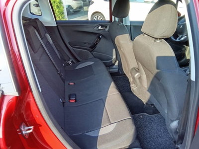 Peugeot 2008 Turbo 110 S&S Signature (12)