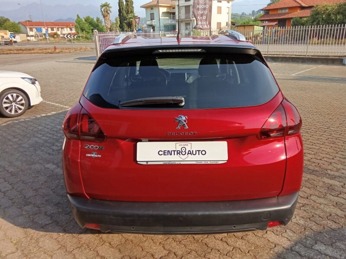 Peugeot 2008 Turbo 110 S&S Signature (4)