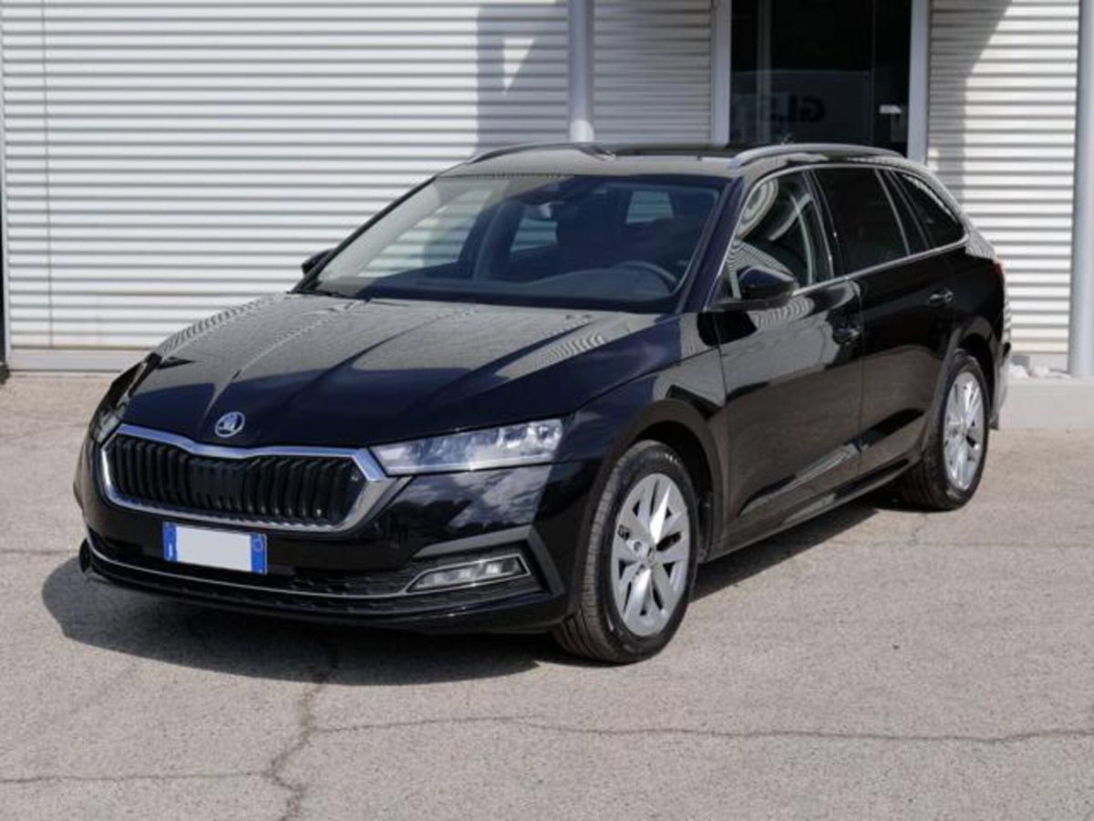 Skoda Octavia Station Wagon 2.0 TDI EVO SCR 150 CV DSG 4x4 Wagon Style