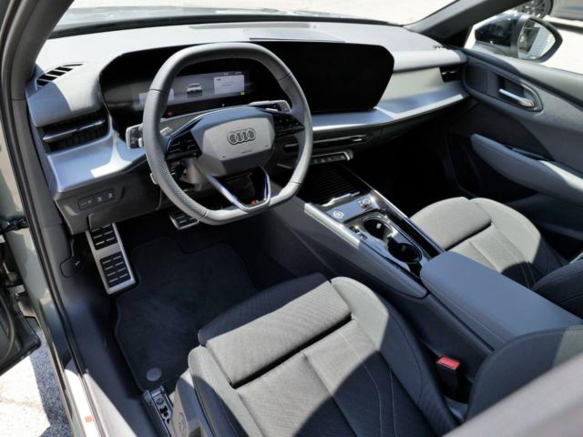 Audi Q3 Sportback 2.0 tdi S line edition 150cv s-tronic (6)