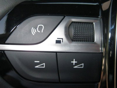 Peugeot 2008 PureTech 100 S&S Allure Pack (13)