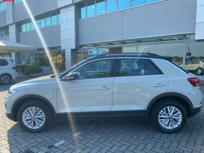Volkswagen T-Roc 1.5 tsi Life dsg (2)