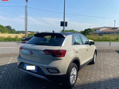 Volkswagen T-Roc 1.5 tsi Life dsg (4)