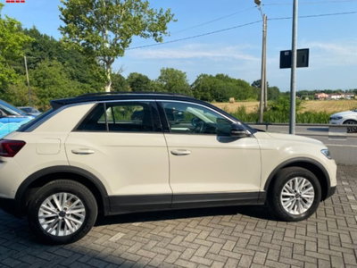 Volkswagen T-Roc 1.5 tsi Life dsg (5)