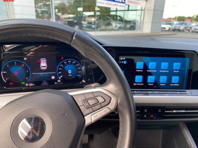 Volkswagen Golf Variant 2.0 TDI SCR DSG Life (8)