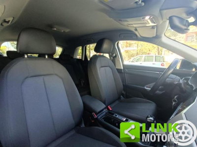 Audi Q3 35 TDI quattro S tronic Business (9)