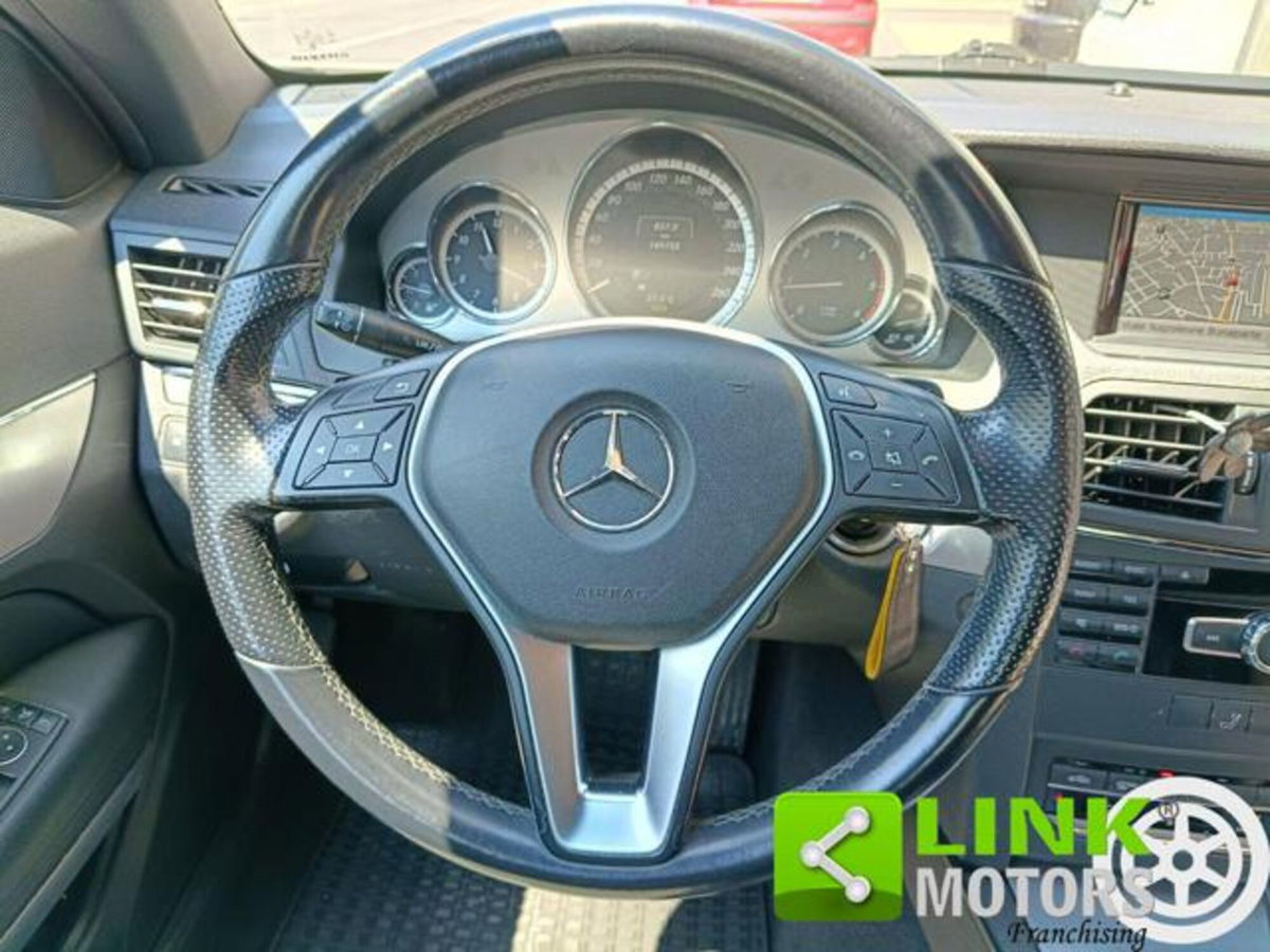 Mercedes-Benz Classe E Cabrio 220 CDI Cabrio BlueEFFICIENCY (20)