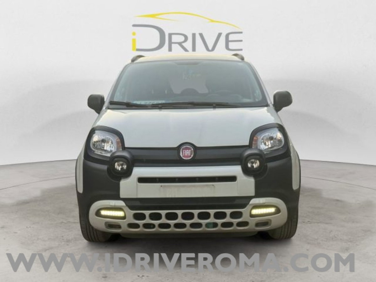Fiat Panda 1.0 FireFly S&S Hybrid City Cross (2)