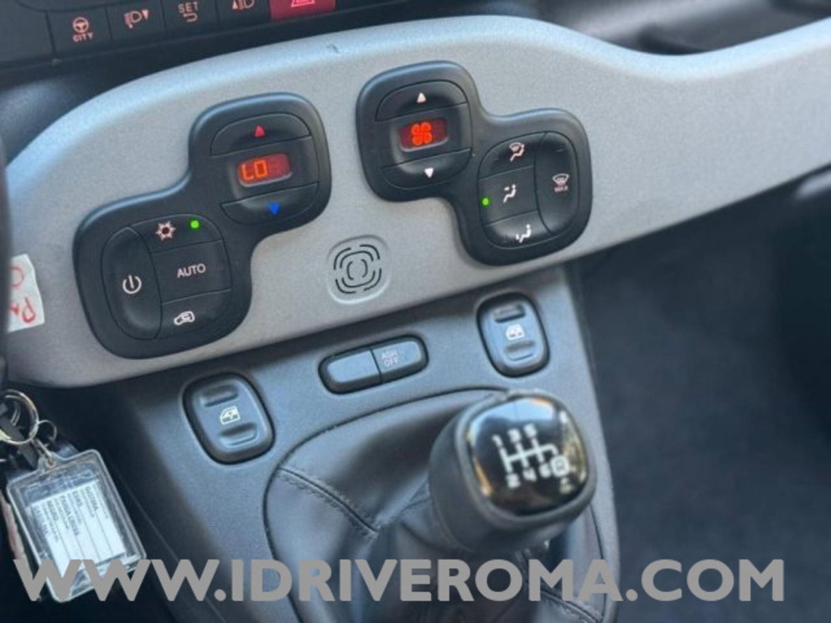 Fiat Panda 1.0 FireFly S&S Hybrid City Cross (12)