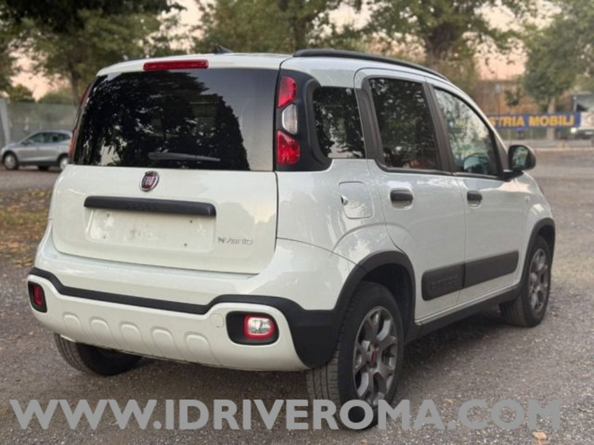 Fiat Panda 1.0 FireFly S&S Hybrid City Cross (6)